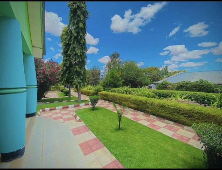 Royal Village Hotel Додома Экстерьер фото